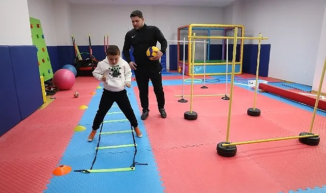 İstanbul'da engeller sporla aşılıyor: İBB’den 87 bini aşkın vatandaşa sporla rehabilitasyon hizmeti
